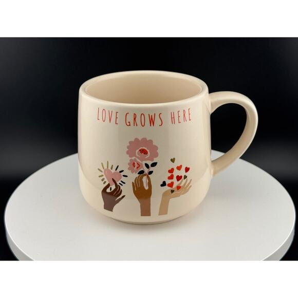Threshold "Love Grows Here" Mug - Picture 3 of 7